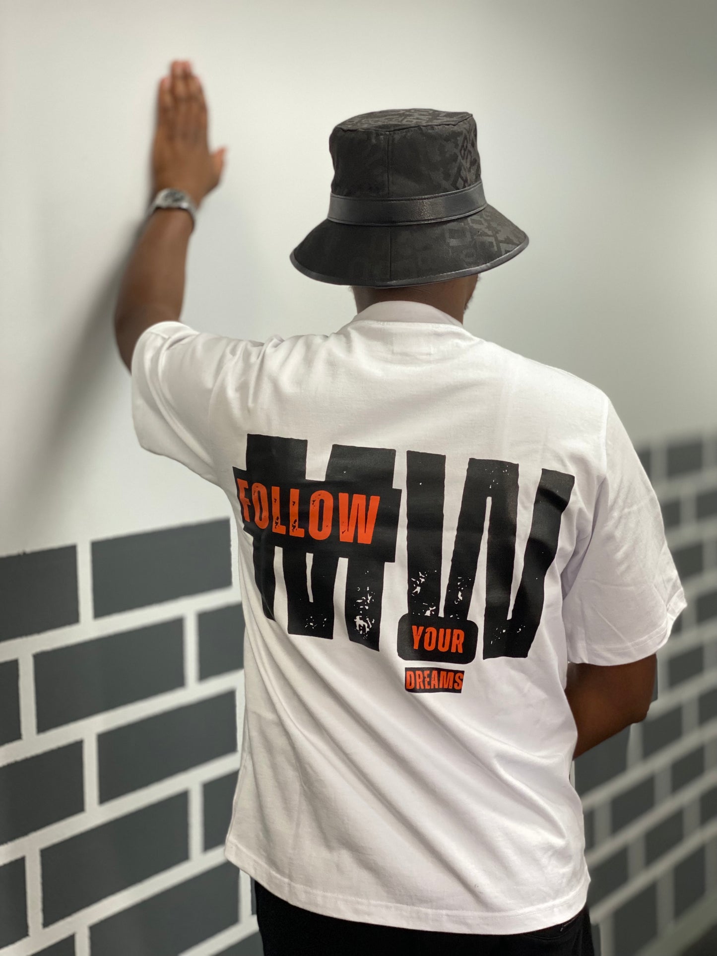 White MW Logo 240gsm T-shirt