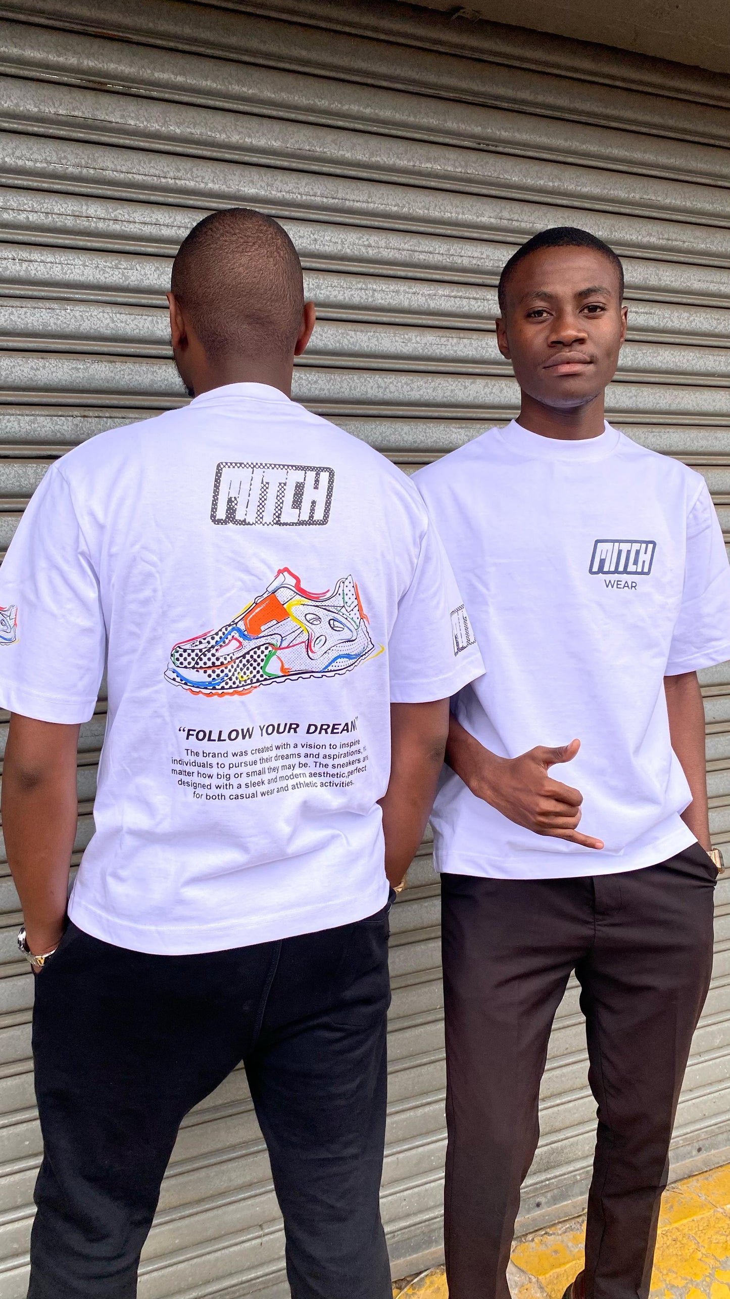 Sneaker Logo 240gsm T-shirt
