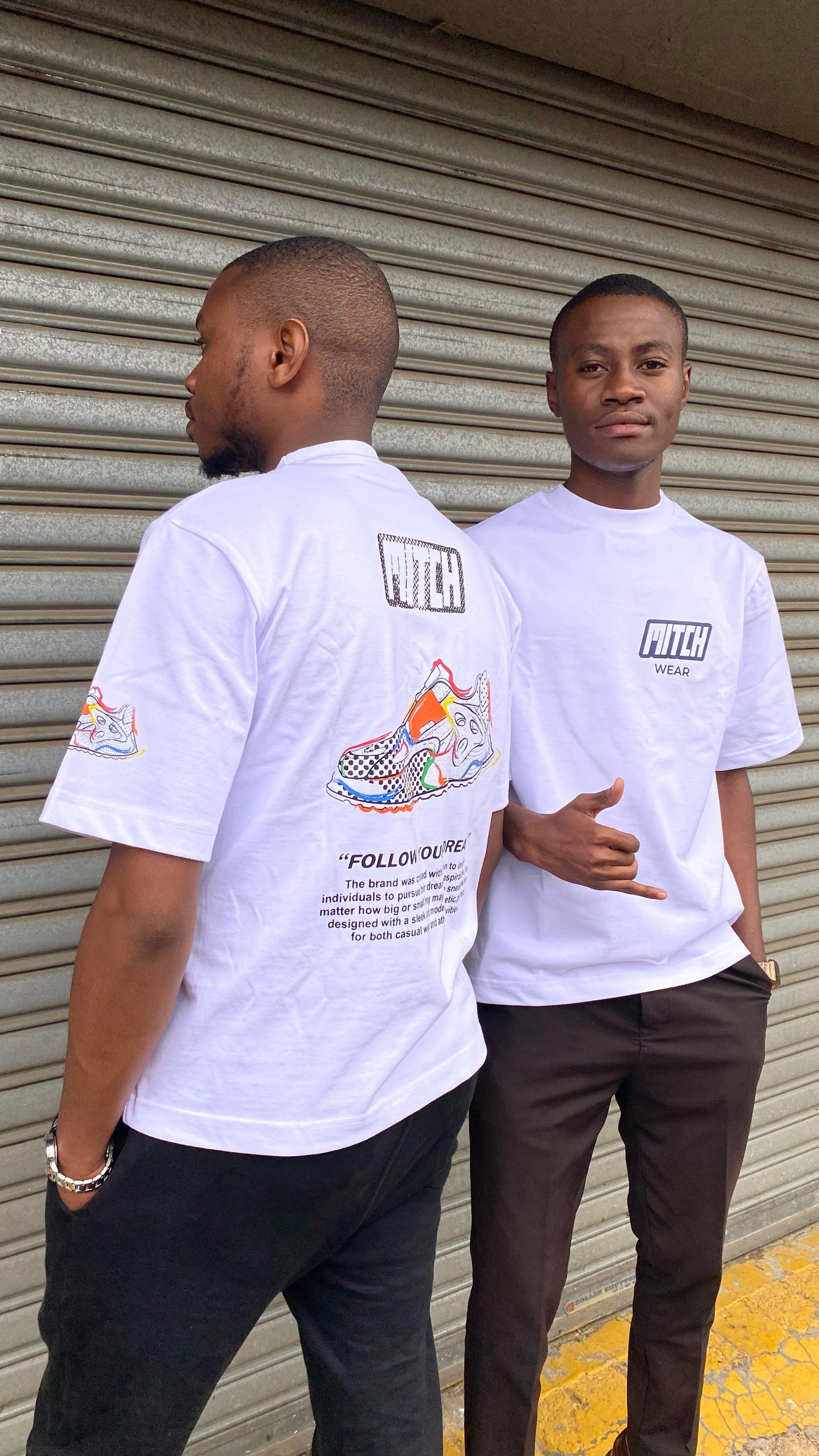 Sneaker Logo 240gsm T-shirt
